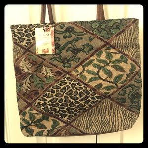 NWT Bueno Vintage Tapestry Purse
